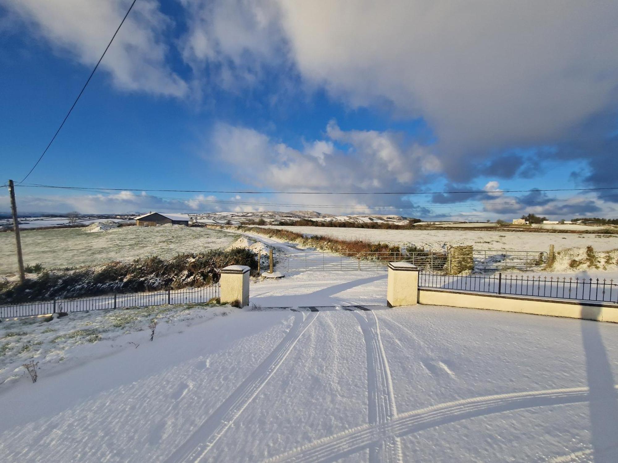 Villa Hillhead'S Sea View Escape Moville Exterior foto