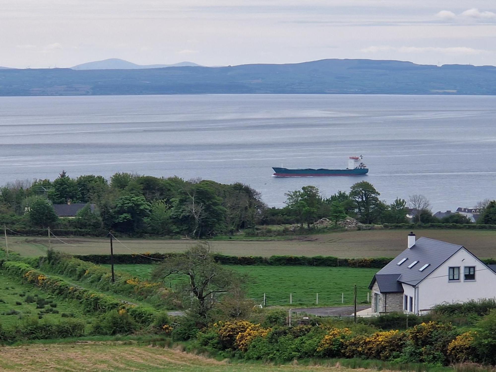 Villa Hillhead'S Sea View Escape Moville Exterior foto